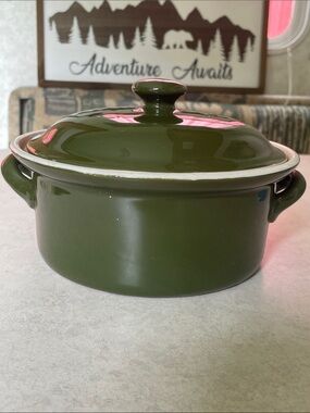 Vintage Hall Oval 8.5” Casserole Dish Crockpot Vented Lid Dutch Oven Green